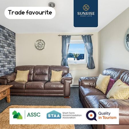 The Law, Has 4 Rooms With Tvs, 2 Bathrooms, Central, Free Parking, Fully Equipped, Contractor And Trades Favourite, 5 Mins To Centre - Long Stays, Invoice And Reduced Price Are Only Via Sunrise Short Lets Dundee Exteriör bild