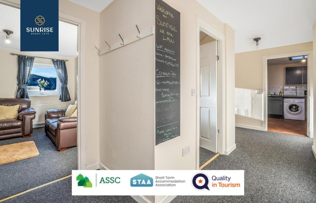 The Law, Has 4 Rooms With Tvs, 2 Bathrooms, Central, Free Parking, Fully Equipped, Contractor And Trades Favourite, 5 Mins To Centre - Long Stays, Invoice And Reduced Price Are Only Via Sunrise Short Lets Dundee Exteriör bild
